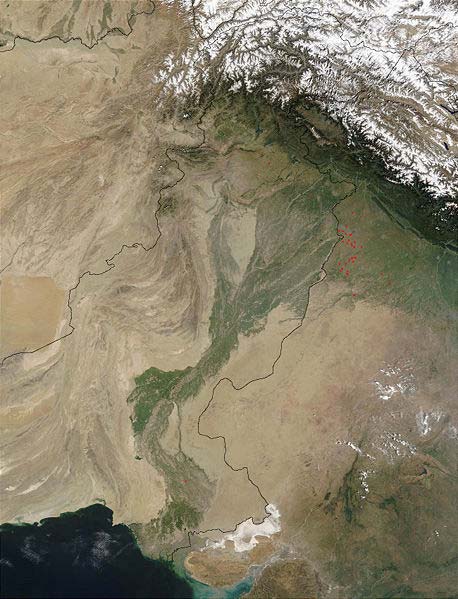 This NASA satellite image shows the Indus River basin. The Indus River flows through China, India and Pakistan and is 3180 kilometres (1976 miles) in length.